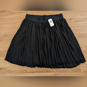Torrid size 00 black pleated mini skirt